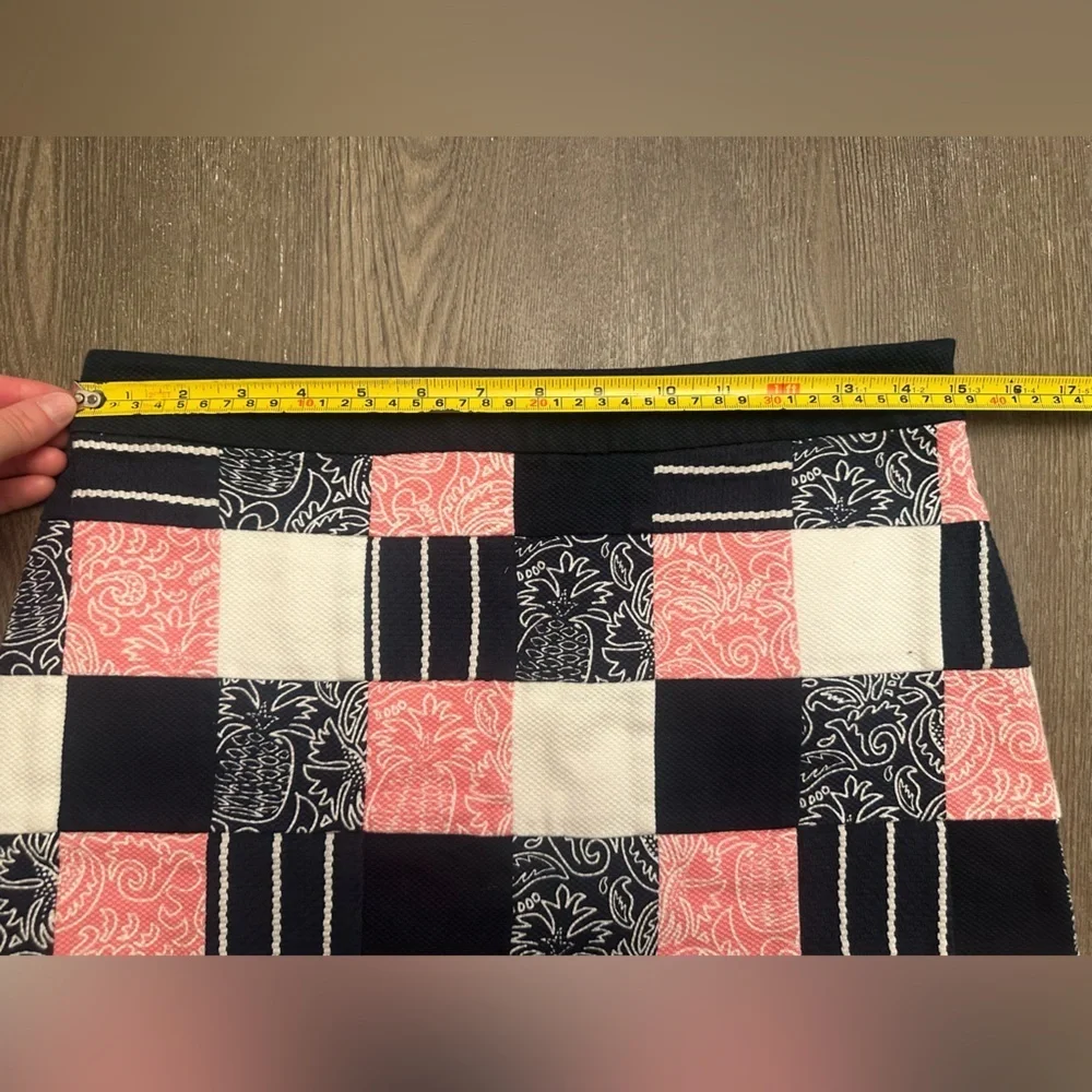 VINEYARD VINES NAVY AND PINK PATCHWORK MINI SKIRT - Size 2 SKU:465